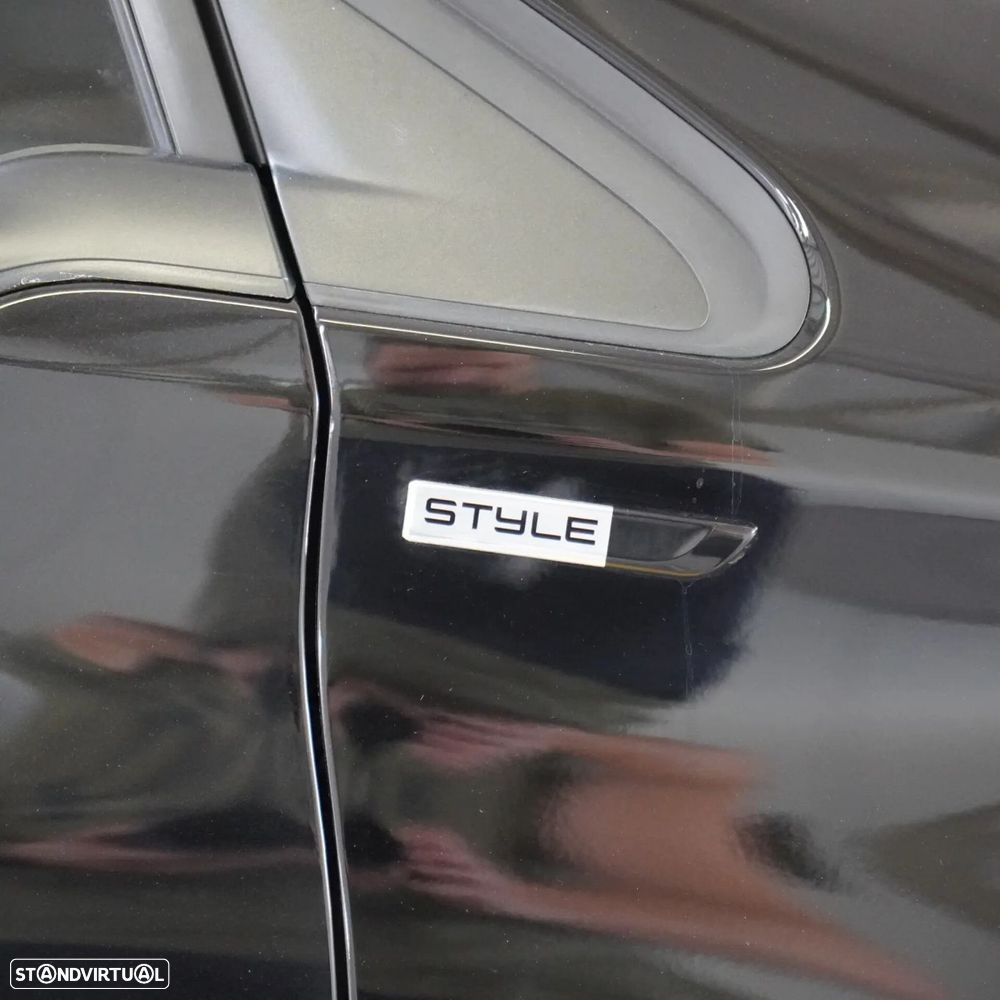 Peugeot 208 1.2 PureTech Style - 46