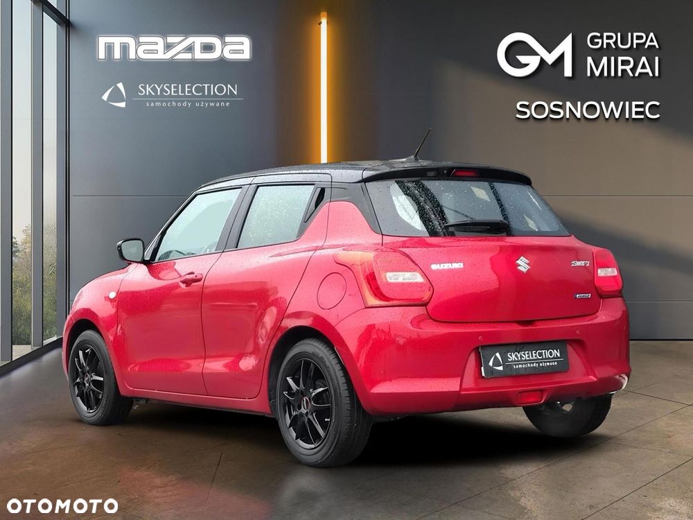 Suzuki Swift 1.2 Dualjet SHVS Premium CVT - 4