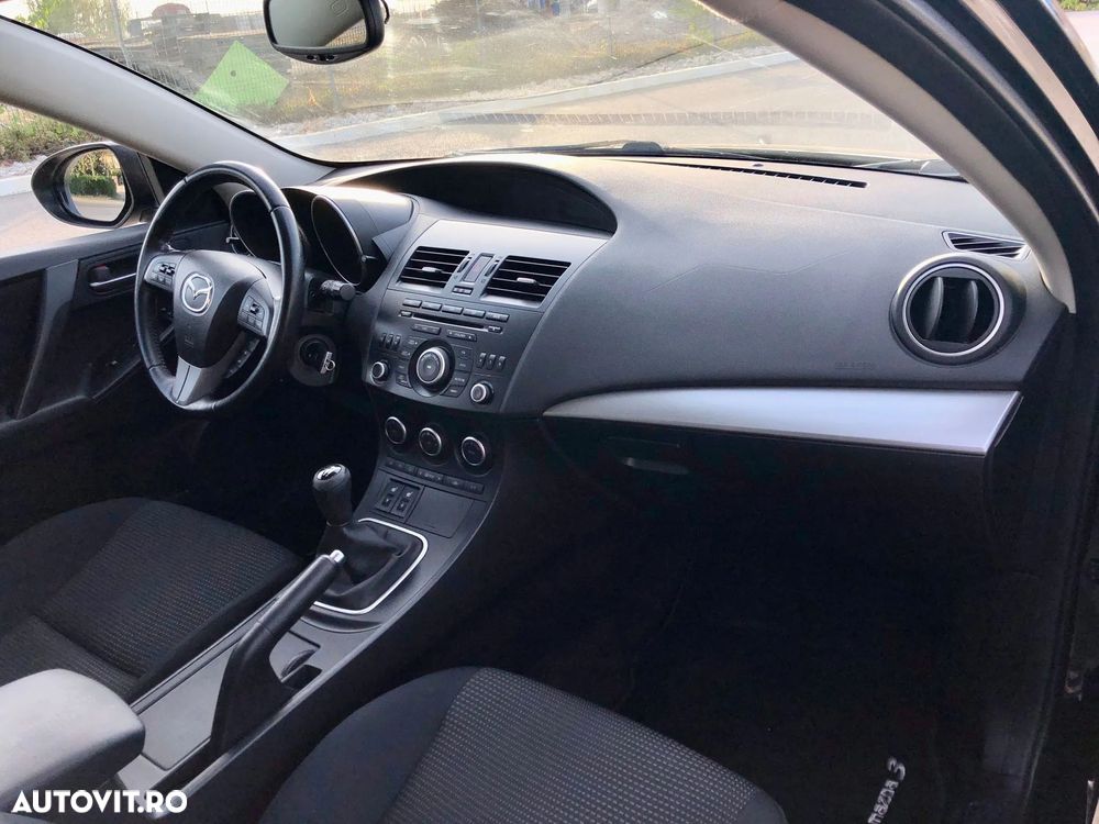 Mazda 3 - 6