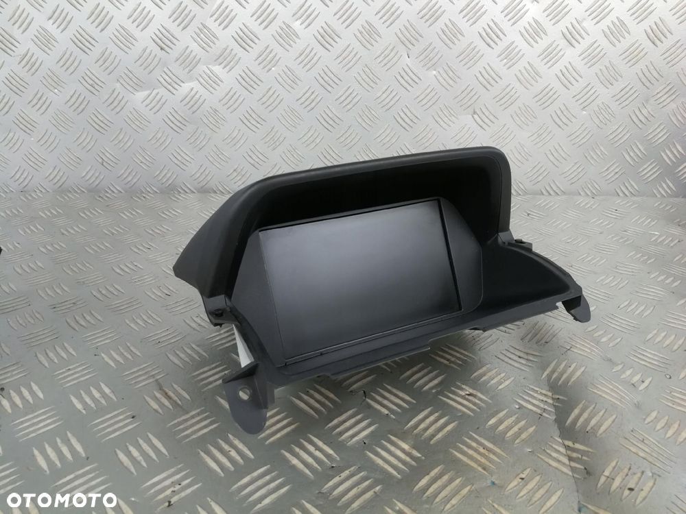 05064339AD wyświetlacz ekran radia nawigacji daszek obudowa DODGE JOURNEY - 1