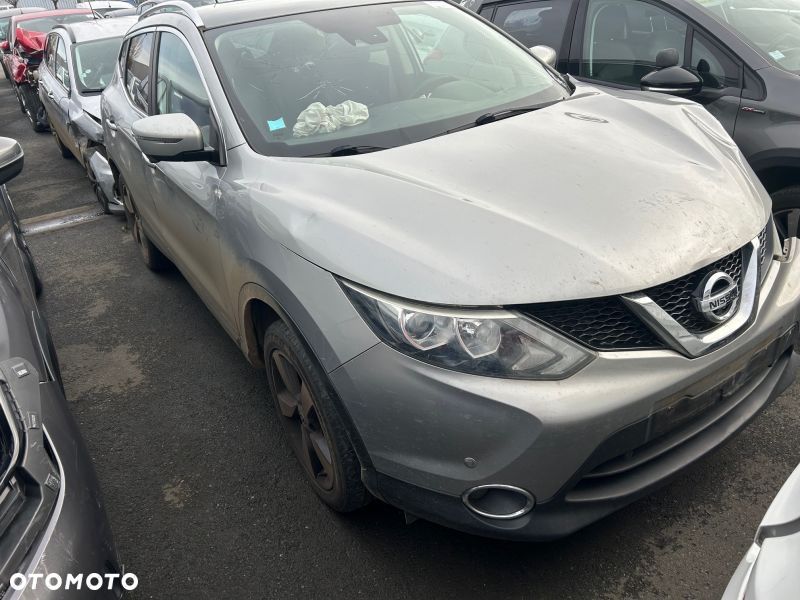 Nissan Qashqai - 1