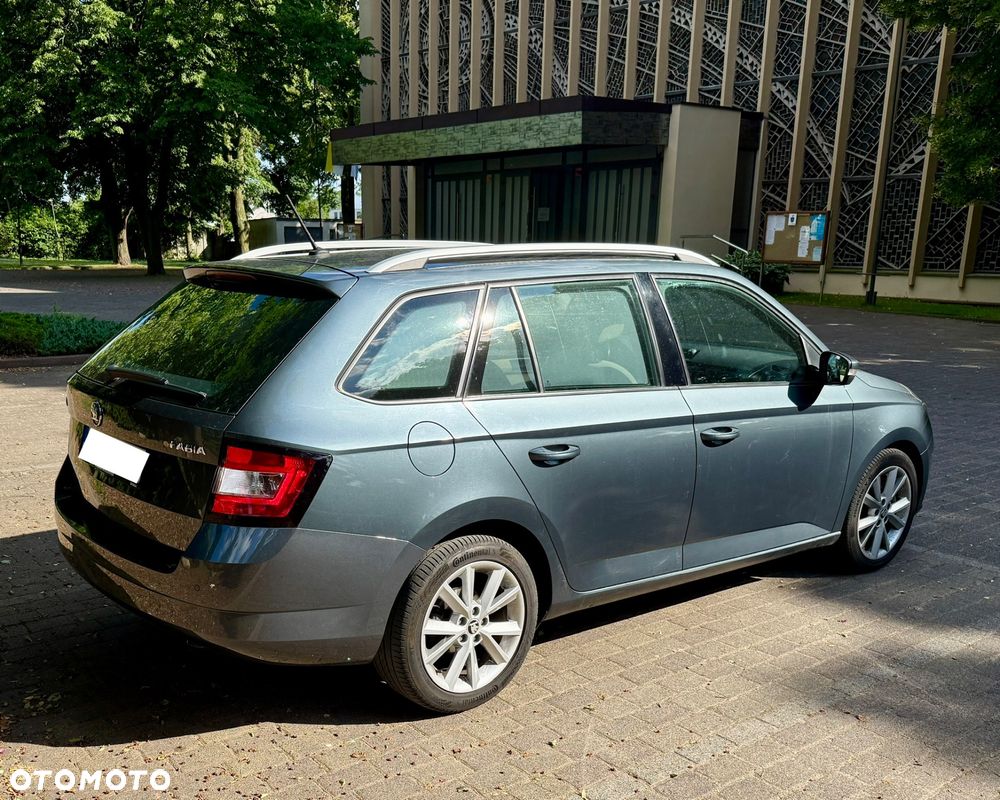 Skoda Fabia 1.2 TSI Style - 4