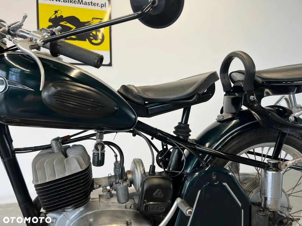 MZ RT - 11