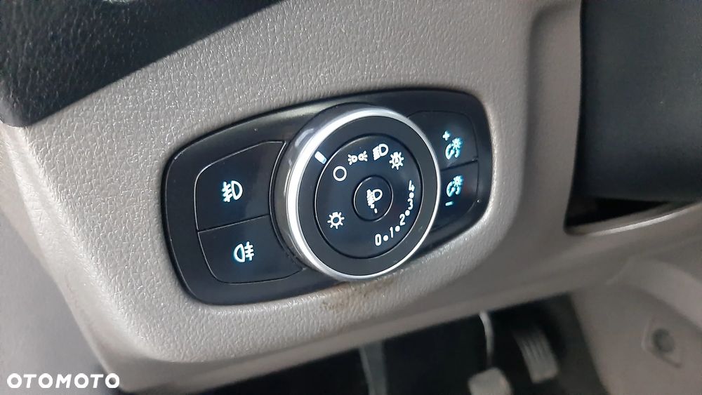 Ford Tourneo Connect 1.5TDCi Start-Stop Titanium - 27