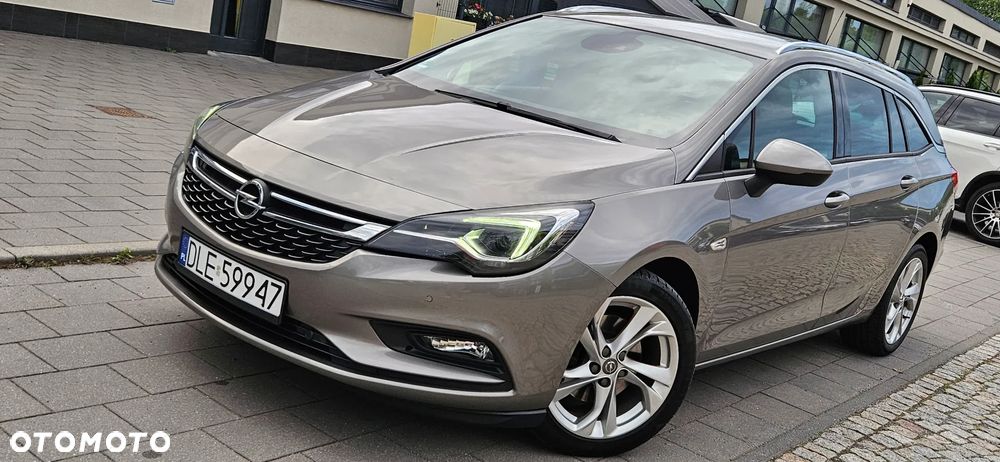 Opel Astra 1.6 D (CDTI) Start/Stop Dynamic - 14