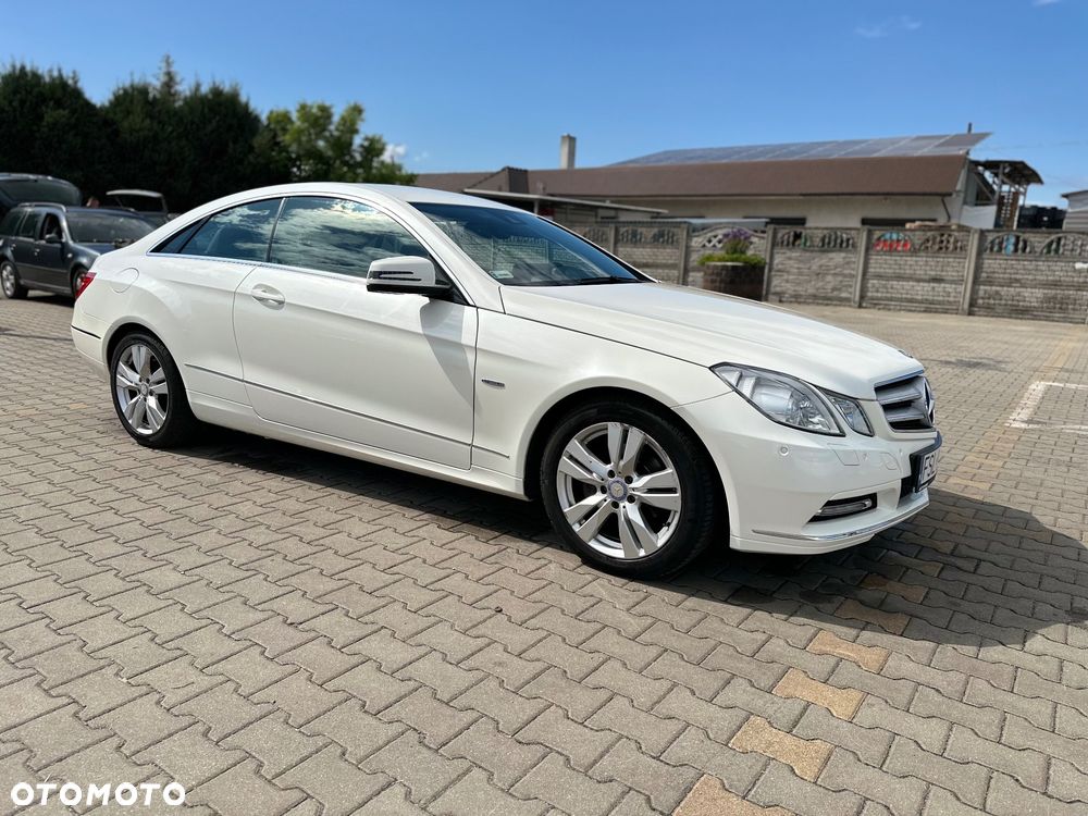 Mercedes-Benz Klasa E 250 BlueEFFICIENCY 7G-TRONIC Avantgarde - 4
