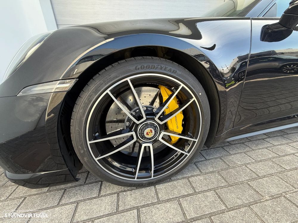 Porsche 911 (992) Turbo S PDK - 25