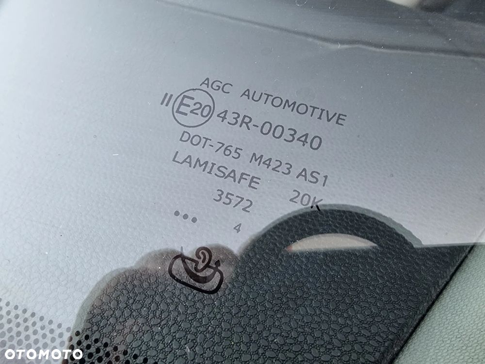 Ford Fiesta 1.0 EcoBoost STart-Stop Titanium - 32