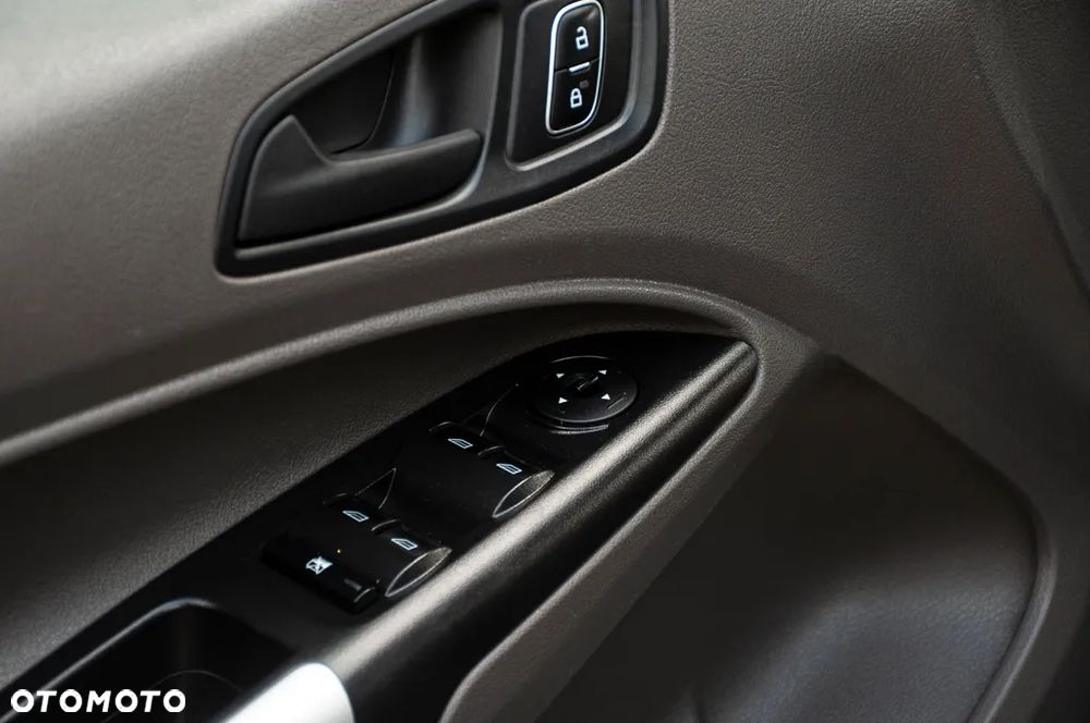 Ford Transit Connect 240 L2 Autm Trend - 26