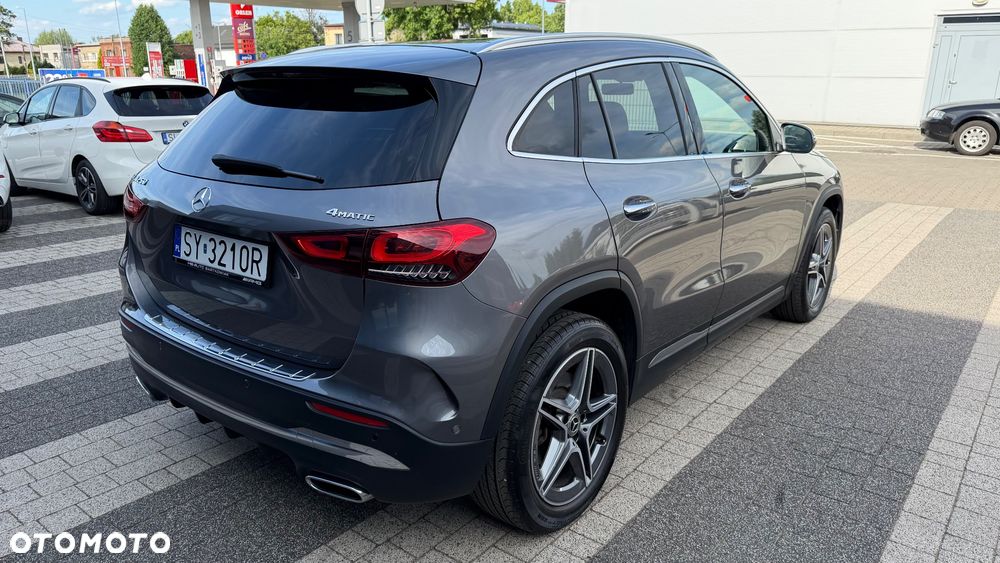 Mercedes-Benz GLA 250 4Matic 8G-DCT AMG Line - 8