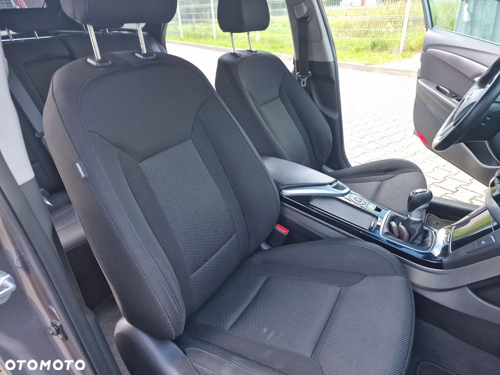 Hyundai i40 2.0 GDI Premium - 25