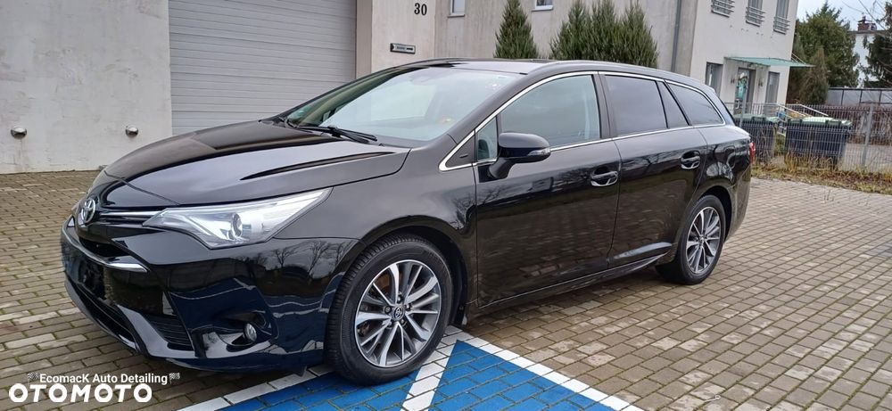 Toyota Avensis 2.0 D-4D Premium - 24