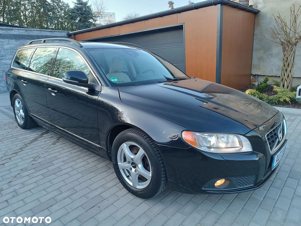 Volvo V70 D2 Edition - 1