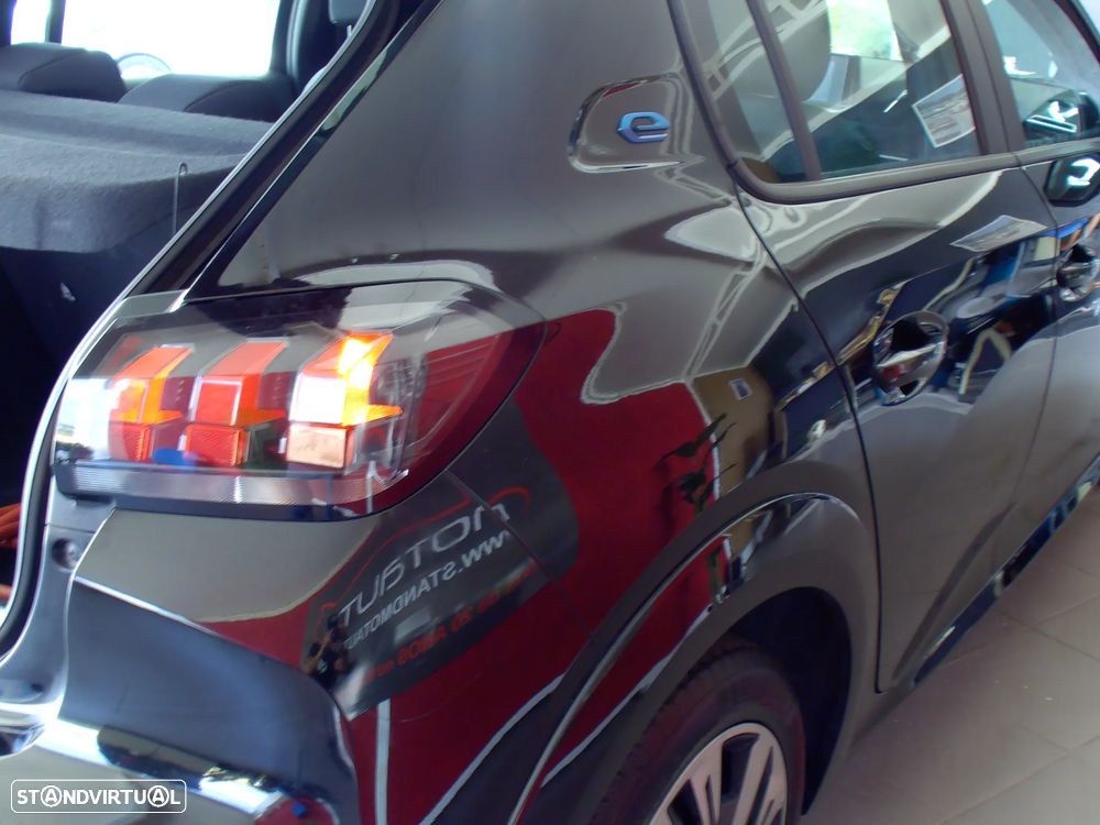 Peugeot e-208 - 23