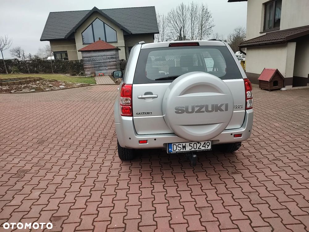 Suzuki Grand Vitara 1.9 DDiS Elegance EU5 - 5