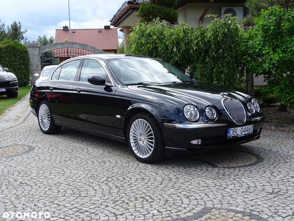 Jaguar S-Type - 25