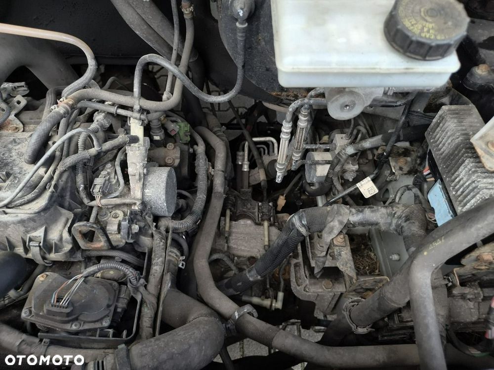 Nissan NV 400 - 23