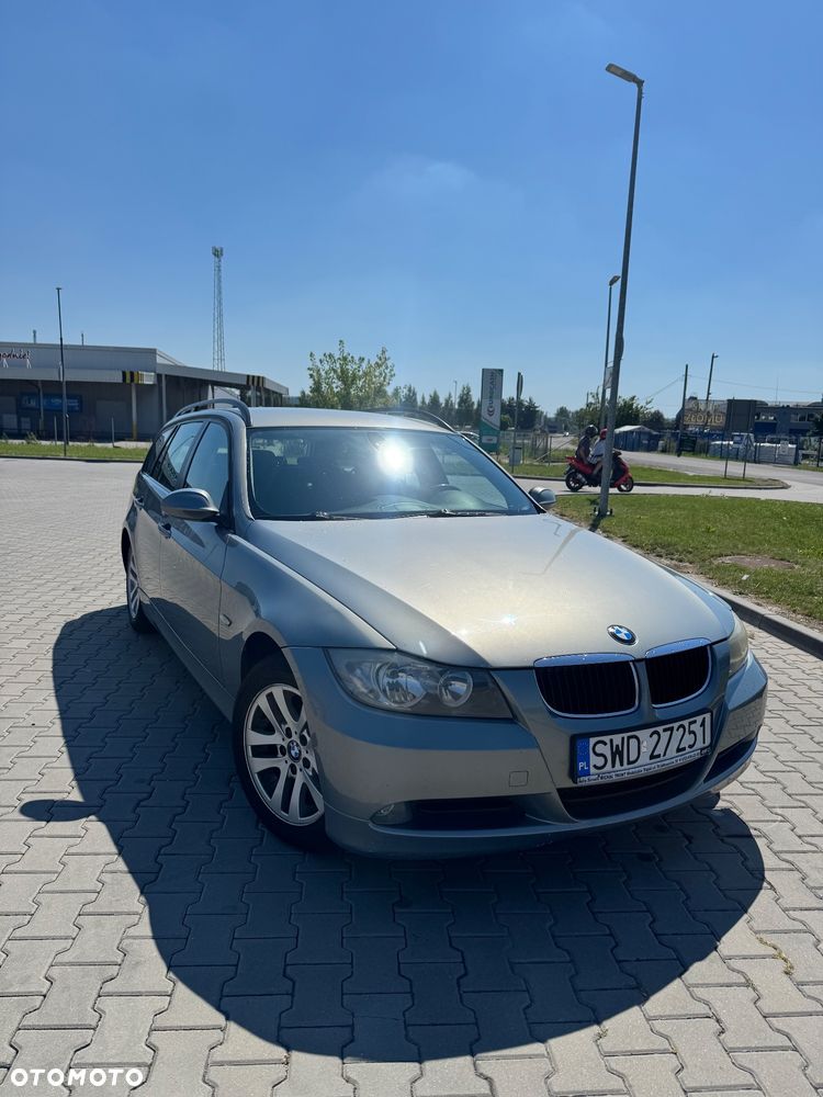 BMW Seria 3 - 1