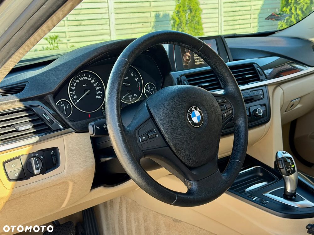 BMW Seria 3 316i - 10