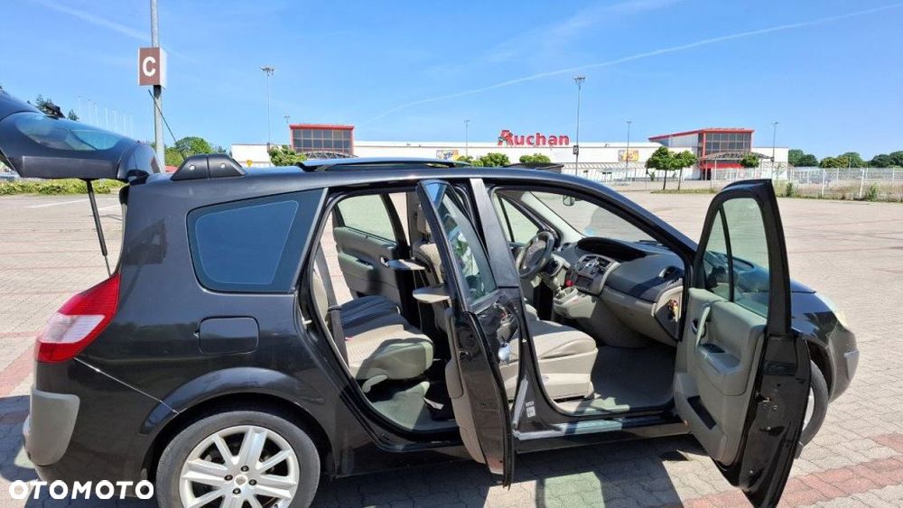 Renault Scenic 1.9 dCi Confort Privilege - 4