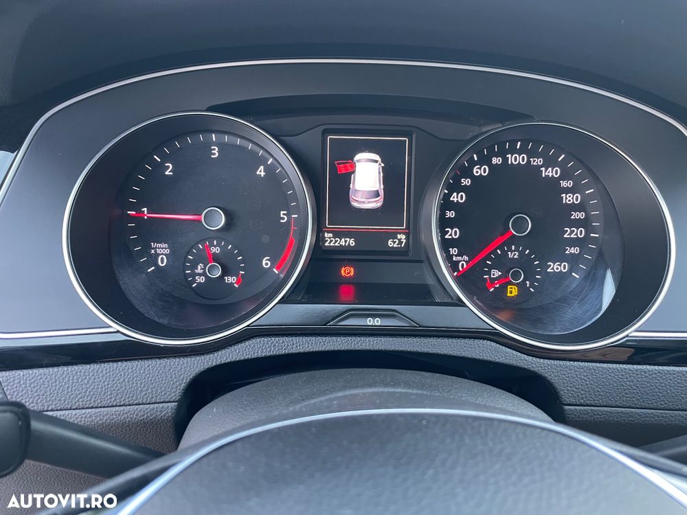 Volkswagen Passat - 29