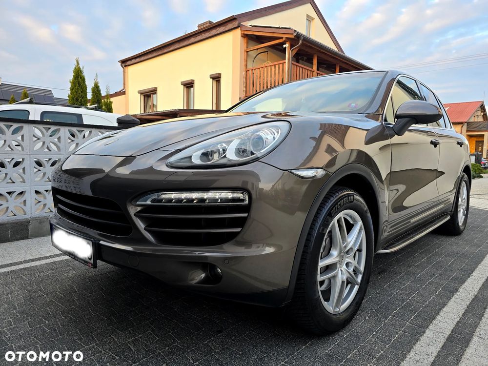 Porsche Cayenne - 4
