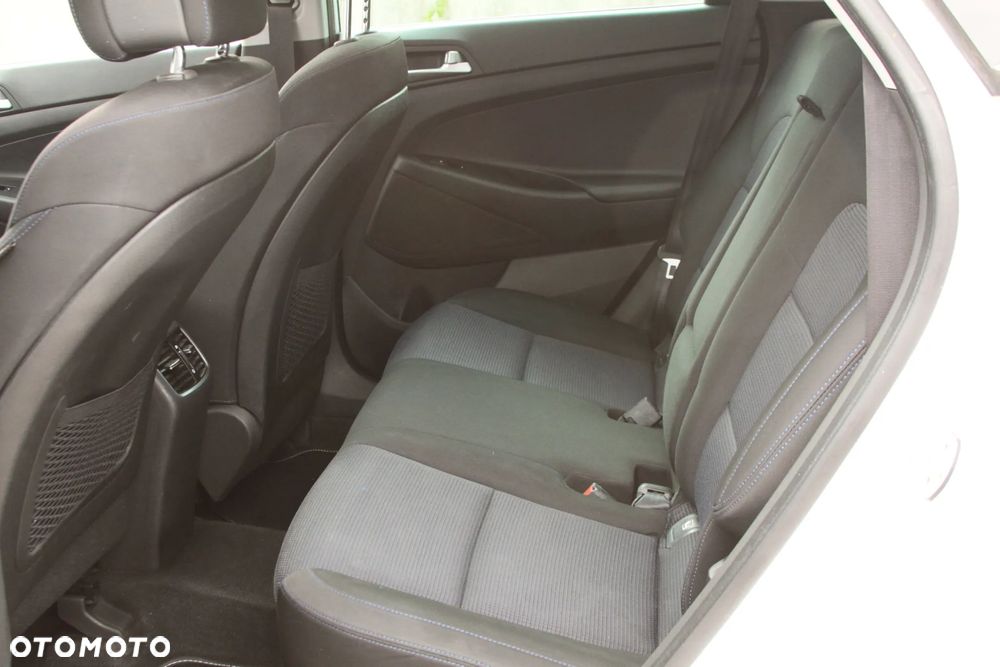 Hyundai Tucson blue 1.7 CRDi 2WD Advantage - 18