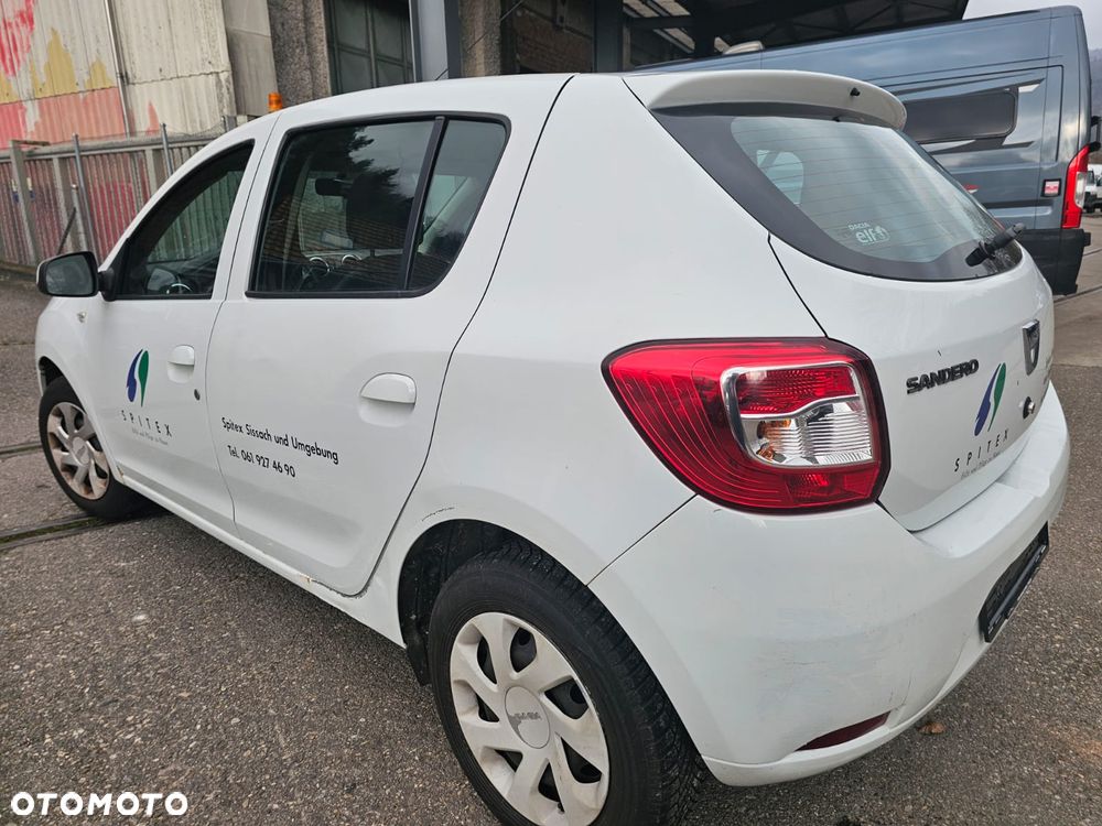 Dacia Sandero 1.2 16V 75 Laureate - 3