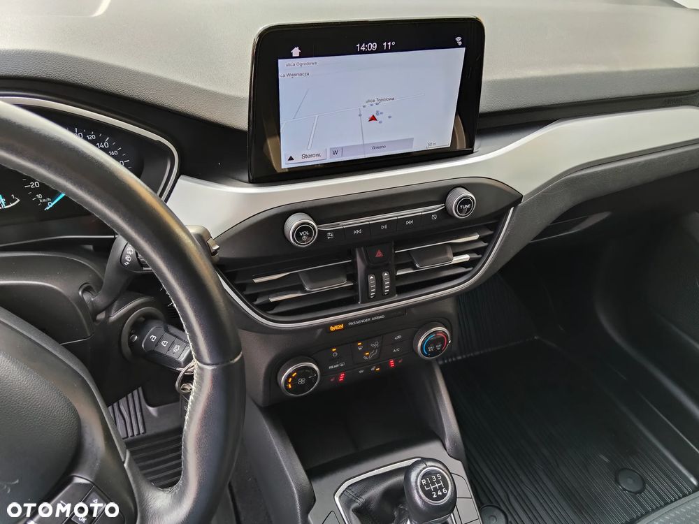 Ford Focus 1.5 EcoBlue STart-Stopp-System TITANIUM - 17