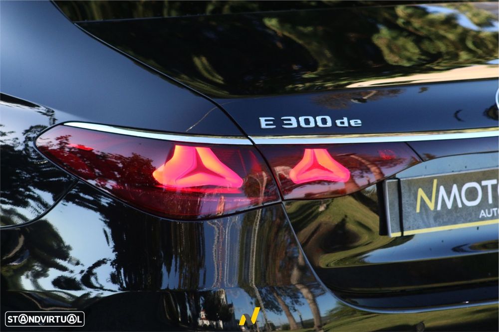 Mercedes-Benz E 300 de 4Matic T 9G-TRONIC AMG Line - 5