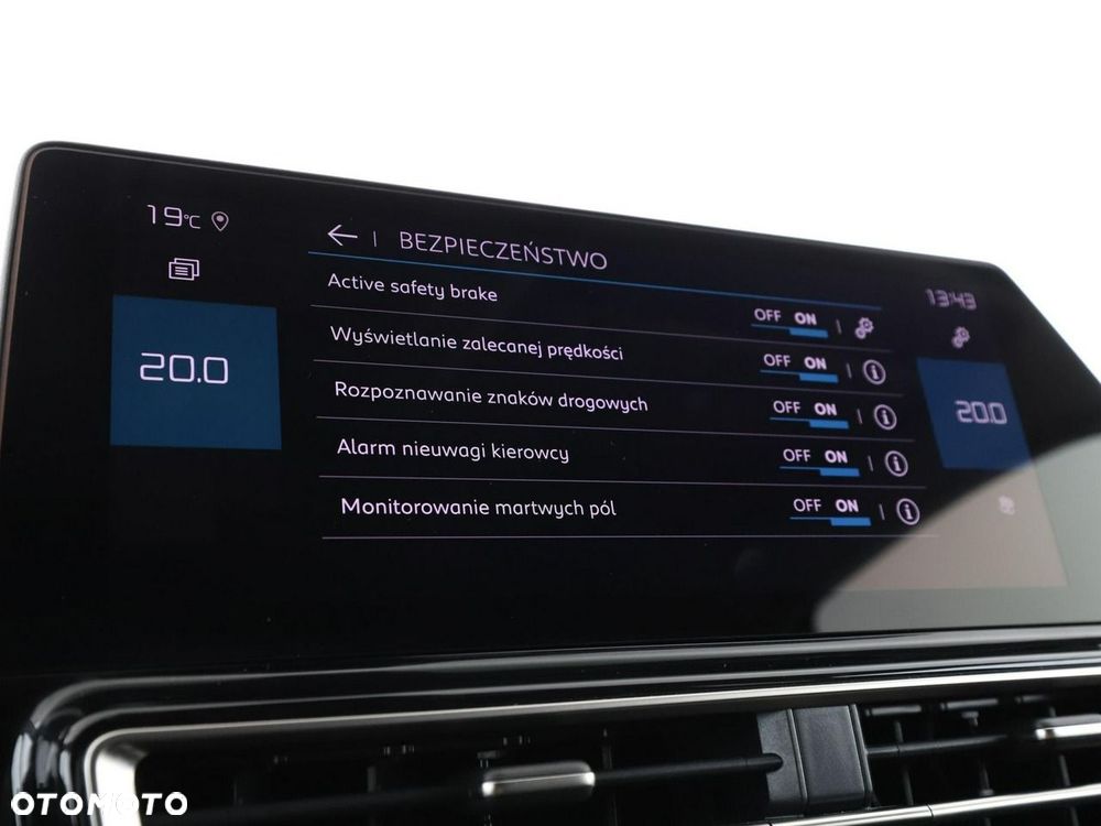 Citroën C5 Aircross 1.2 PureTech Shine EAT8 - 24