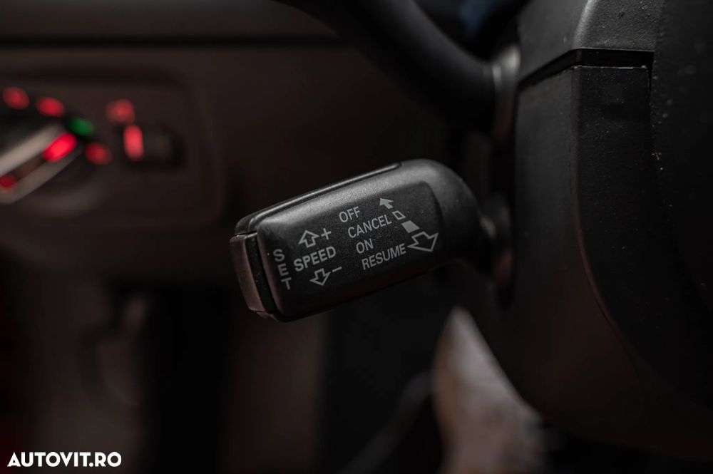 Audi TT 2.0 TDI quattro S tronic - 27
