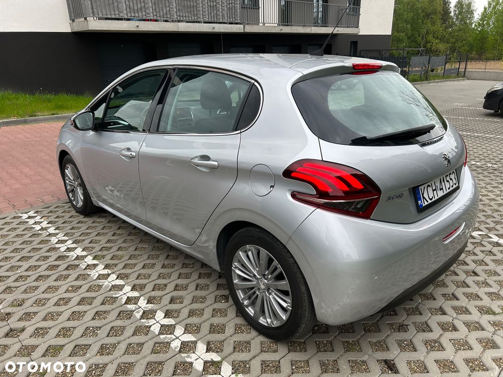 Peugeot 208 1.2 VTi Allure - 4