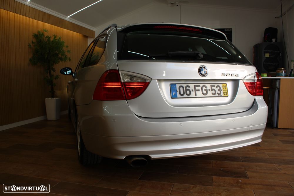 BMW 320 d Dynamic - 20