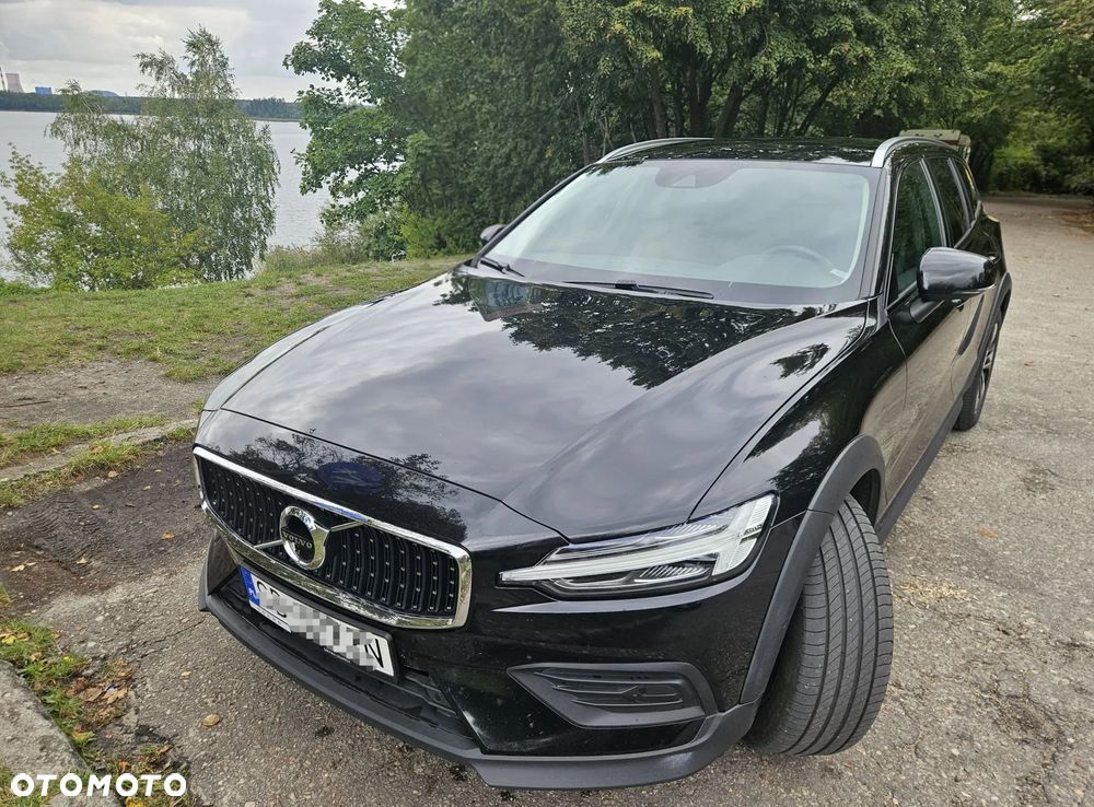 Volvo V60 Cross Country Pro B5 B AWD - 1