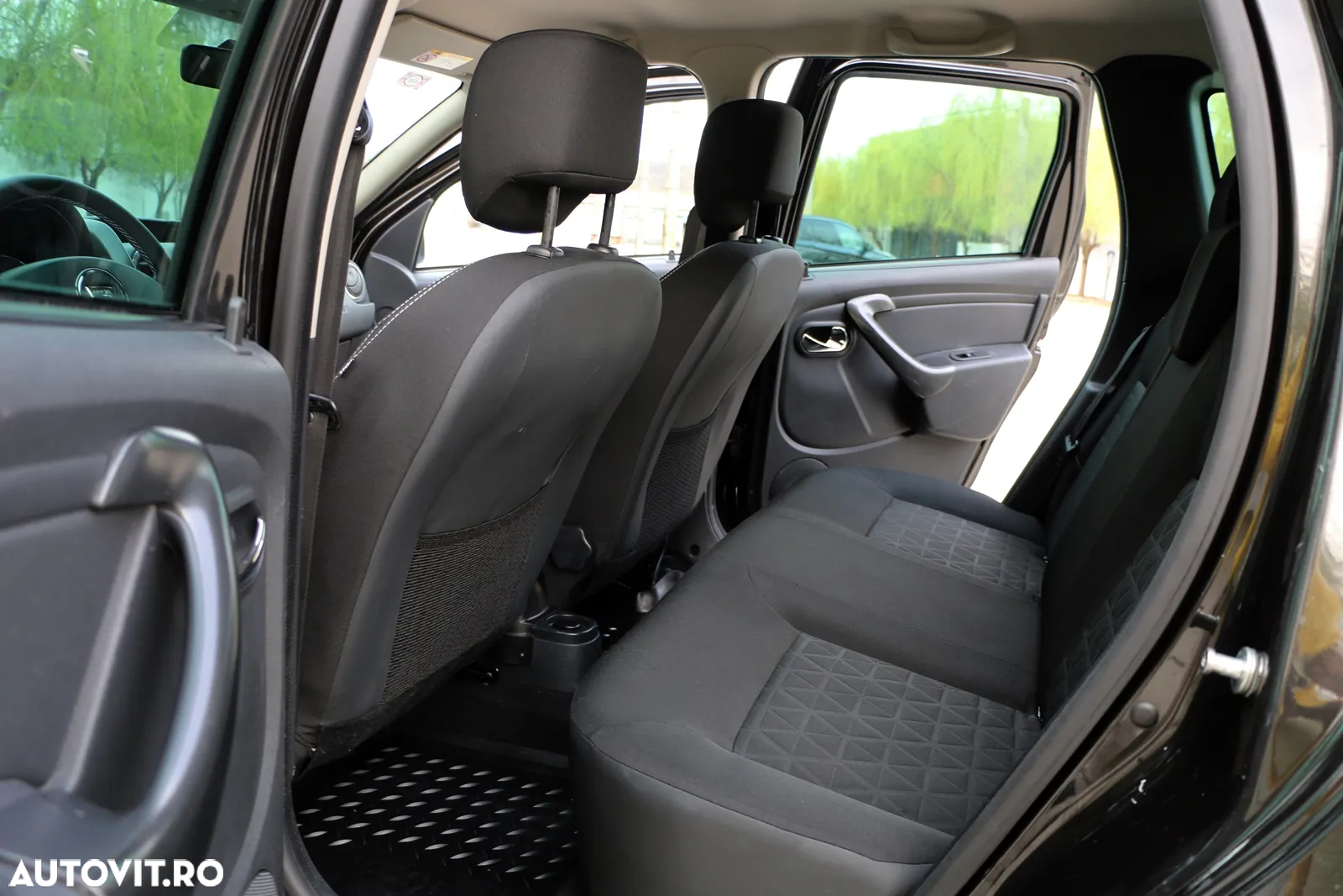 Dacia Duster 1.5 dCi 4x2 Laureate - 17