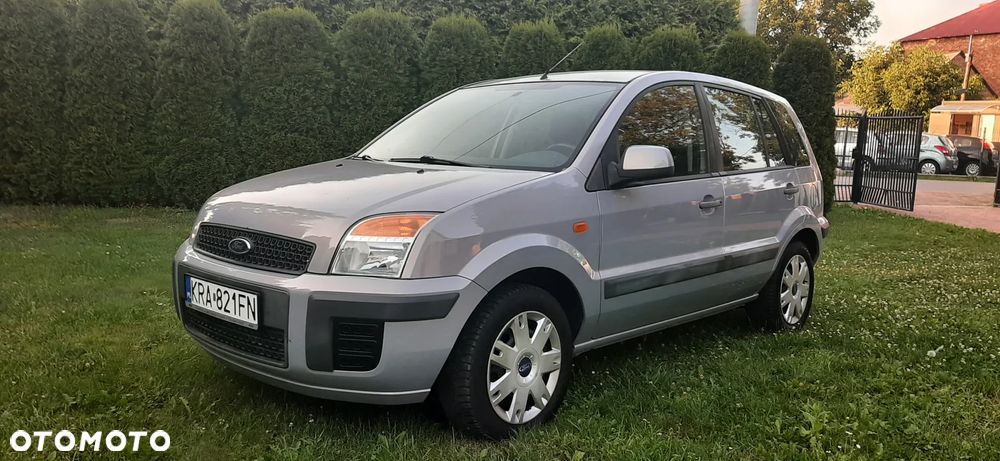 Ford Fusion - 23