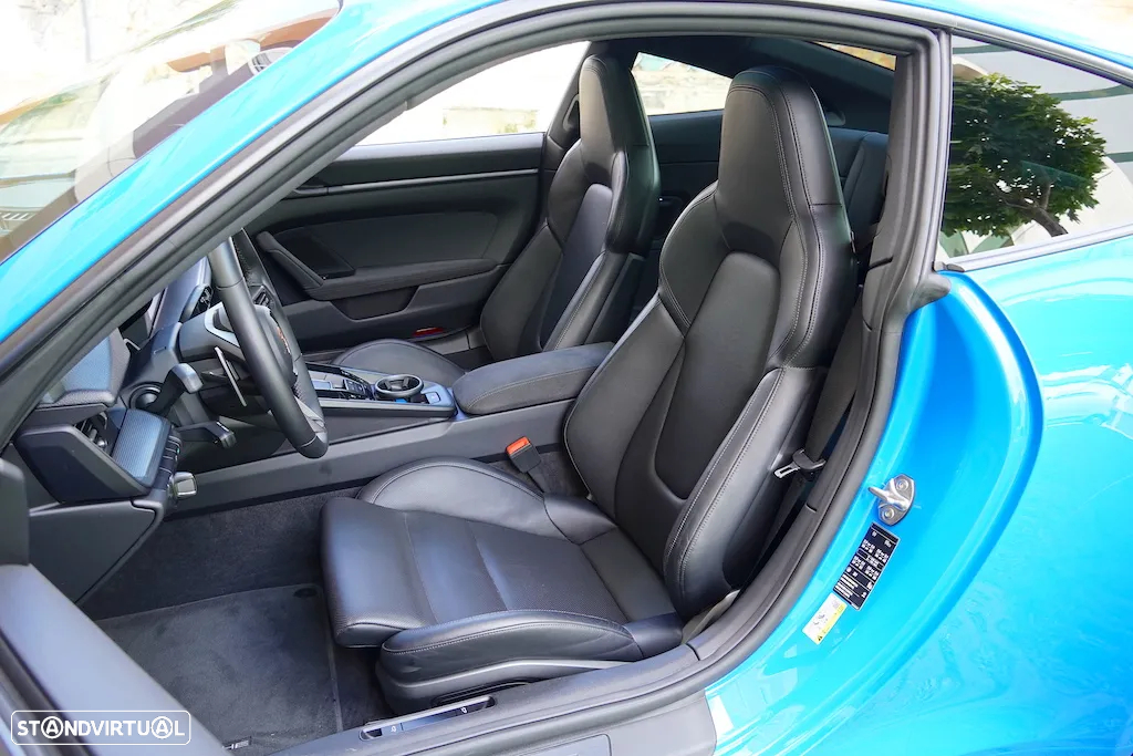 Porsche 911 (992) Carrera 4 GTS PDK - 22