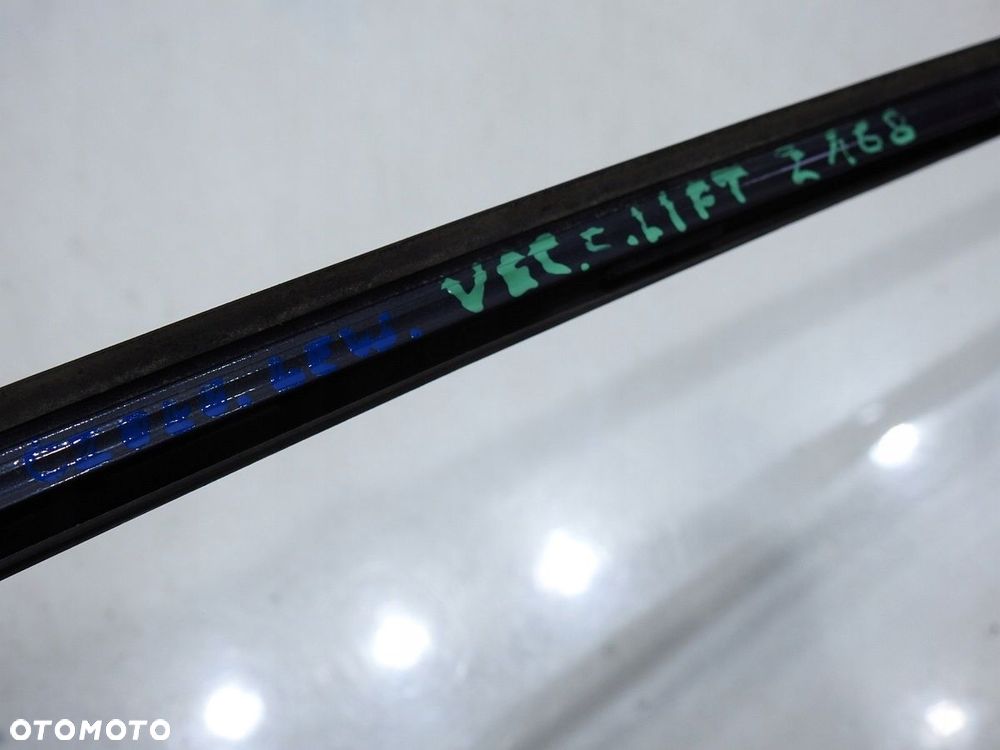 LISTWA SZYBY CZOŁOWEJ LEWA Z168 OPEL VECTRA C LIFT - 3