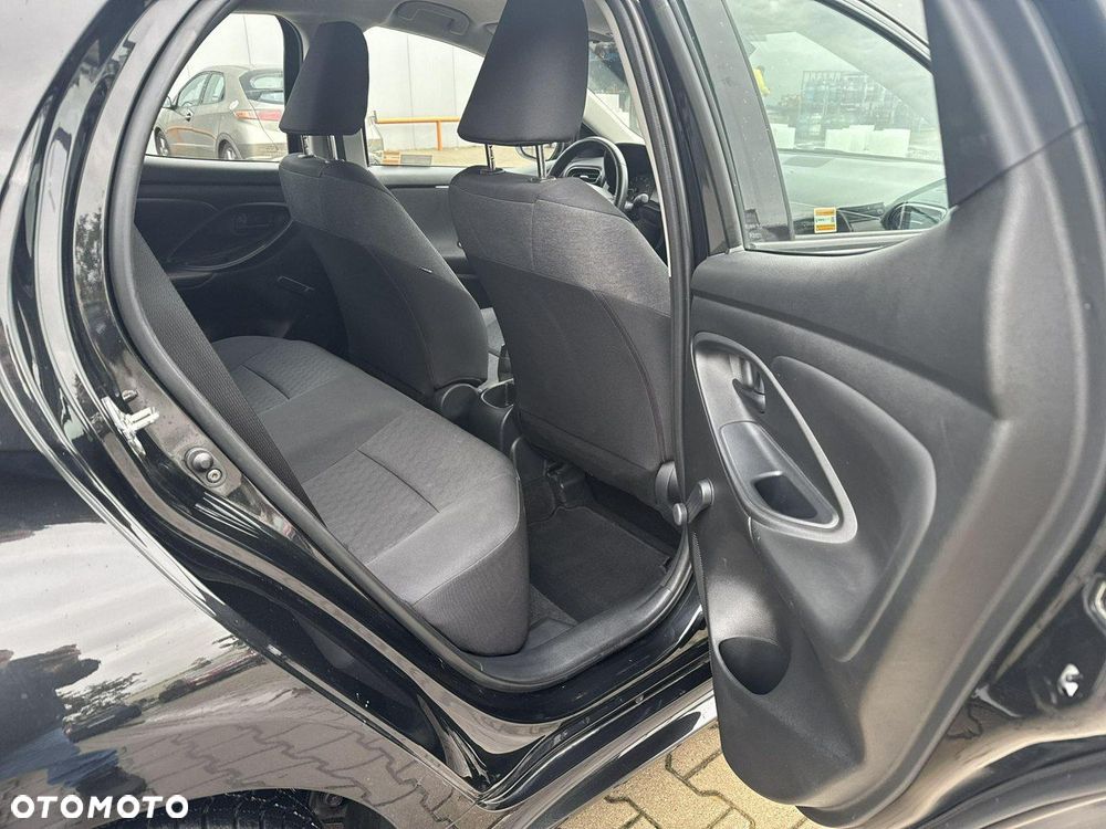 Toyota Yaris - 17