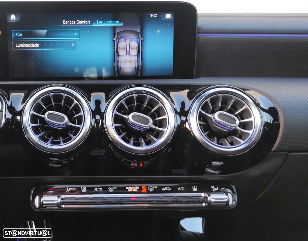 Mercedes-Benz A 250 e AMG Line - 39