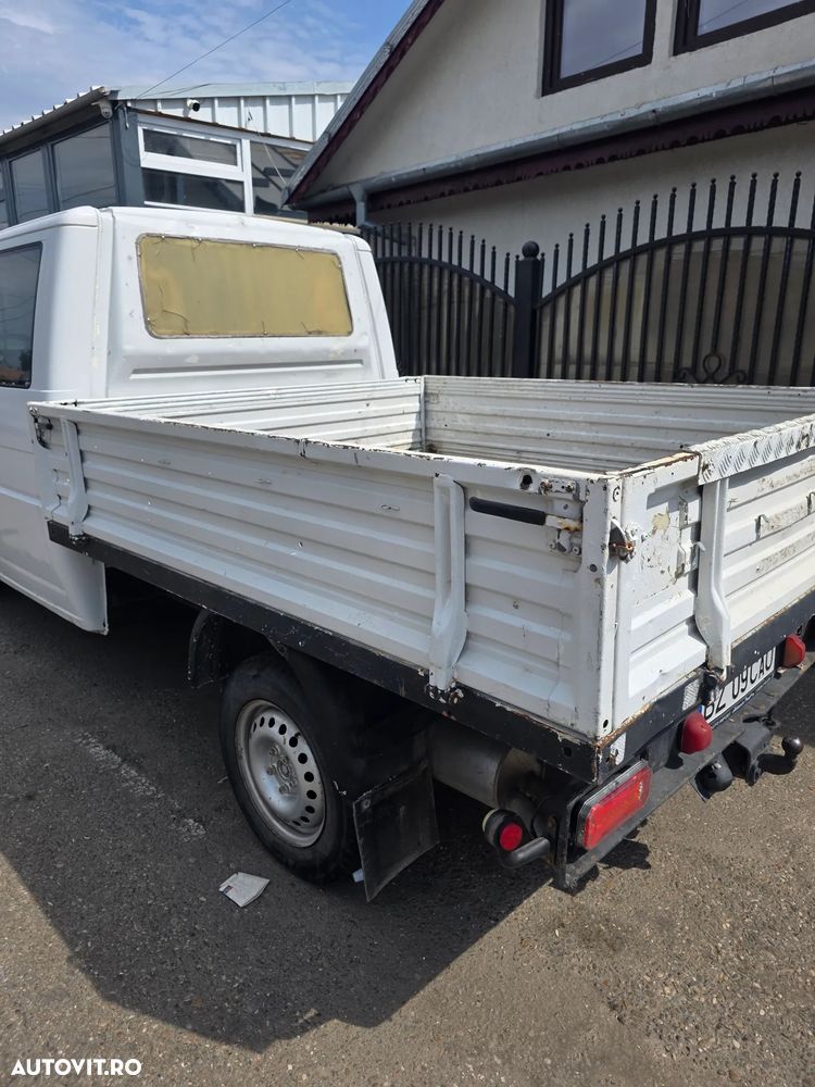 Volkswagen Transporter - 16