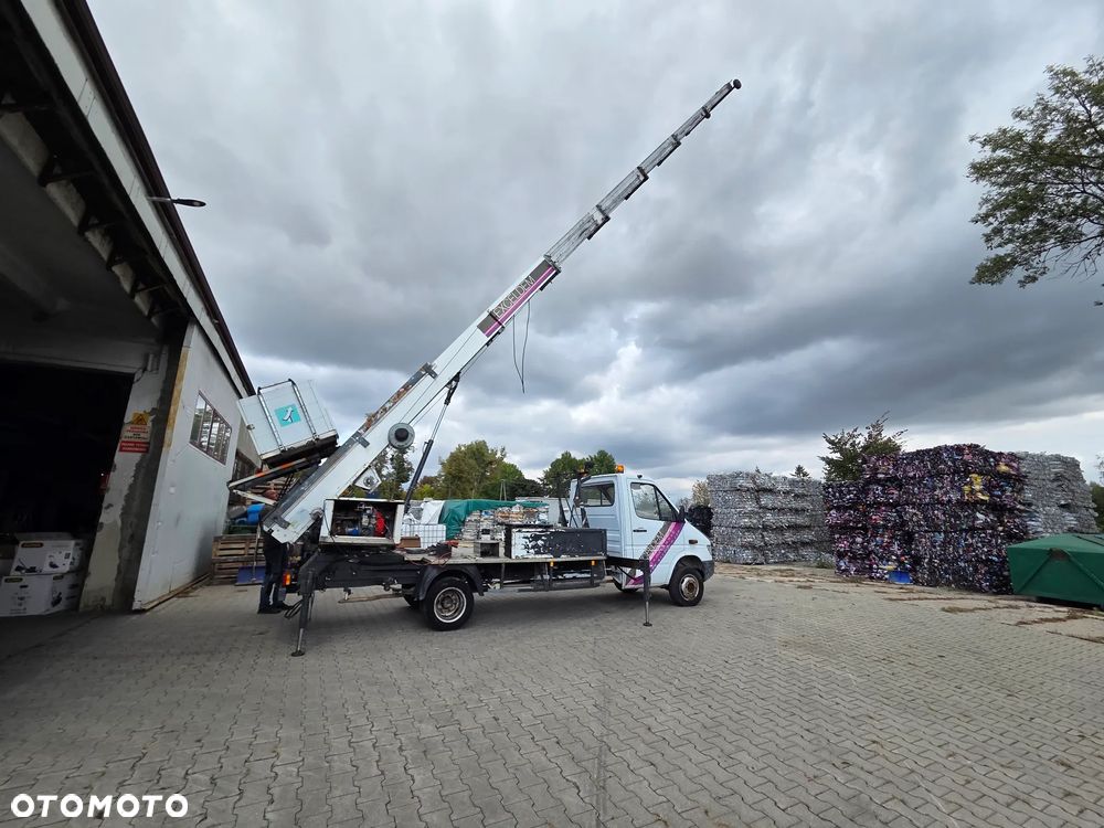 Mercedes-Benz Sprinter 408d winda dekarska podnosnik towarowy - 13