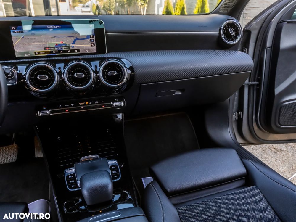 Mercedes-Benz A 180 d Sedan Aut. - 18