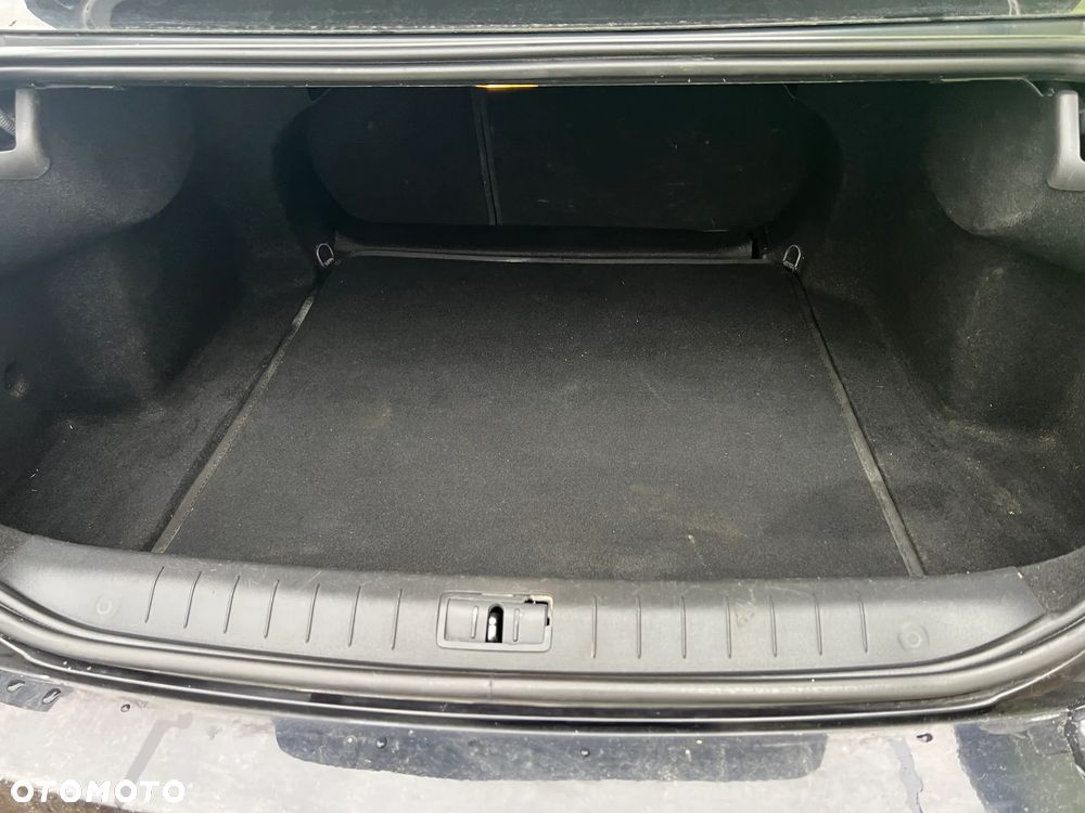 Renault Latitude - 14
