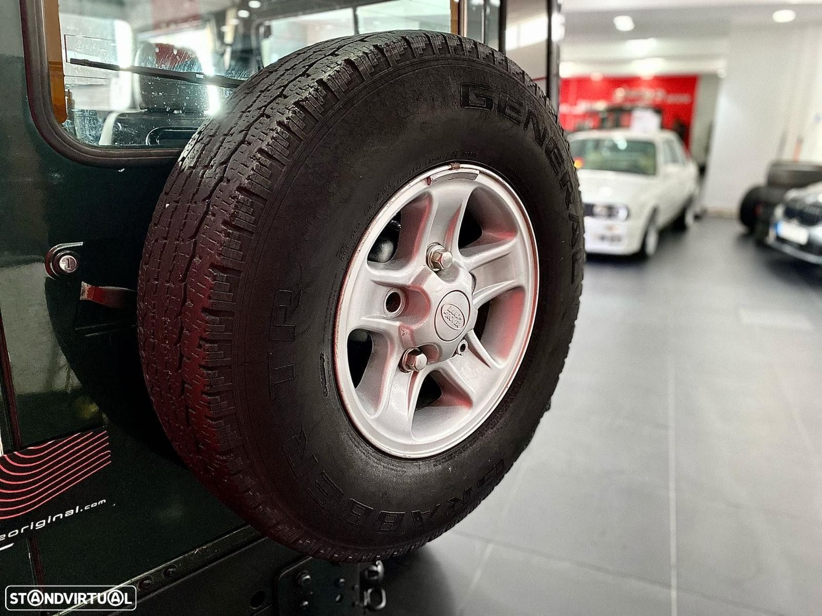 Land Rover Defender 90 2.5 TD5 Metal Top - 7