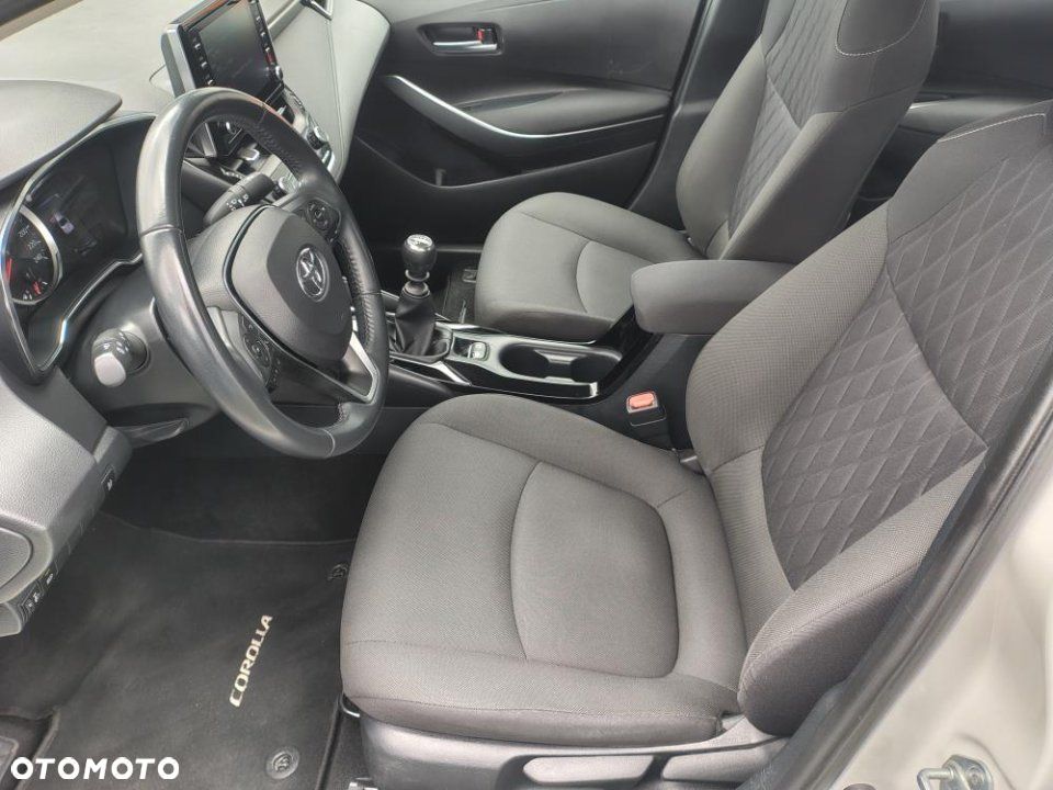 Toyota Corolla - 15