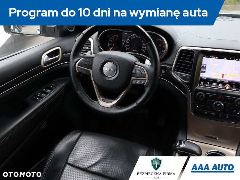 Jeep Grand Cherokee - 8