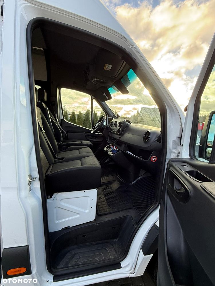 Mercedes-Benz Sprinter 907.253 - 11