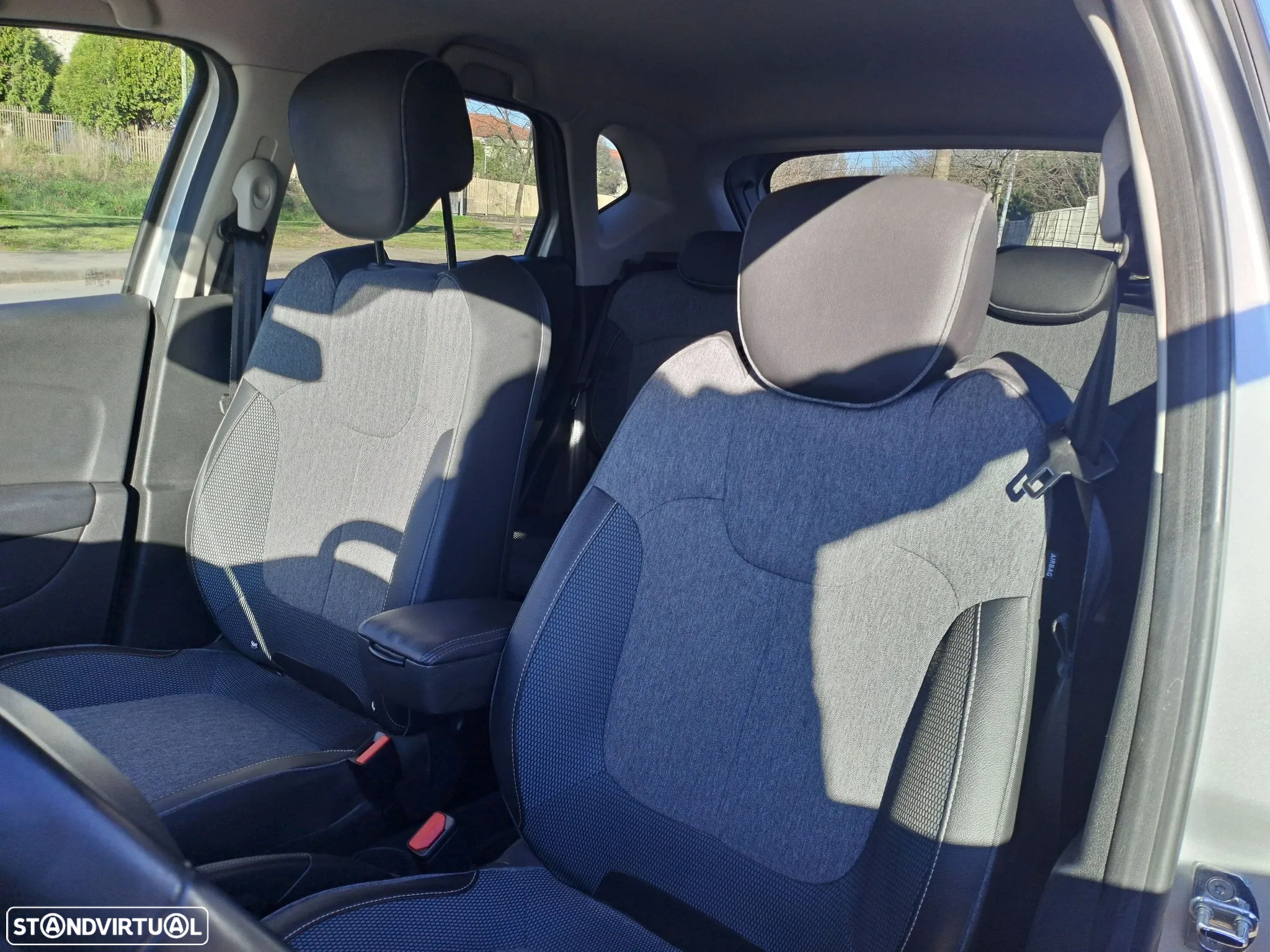 Renault Captur ENERGY dCi 110 S&S Intens - 8